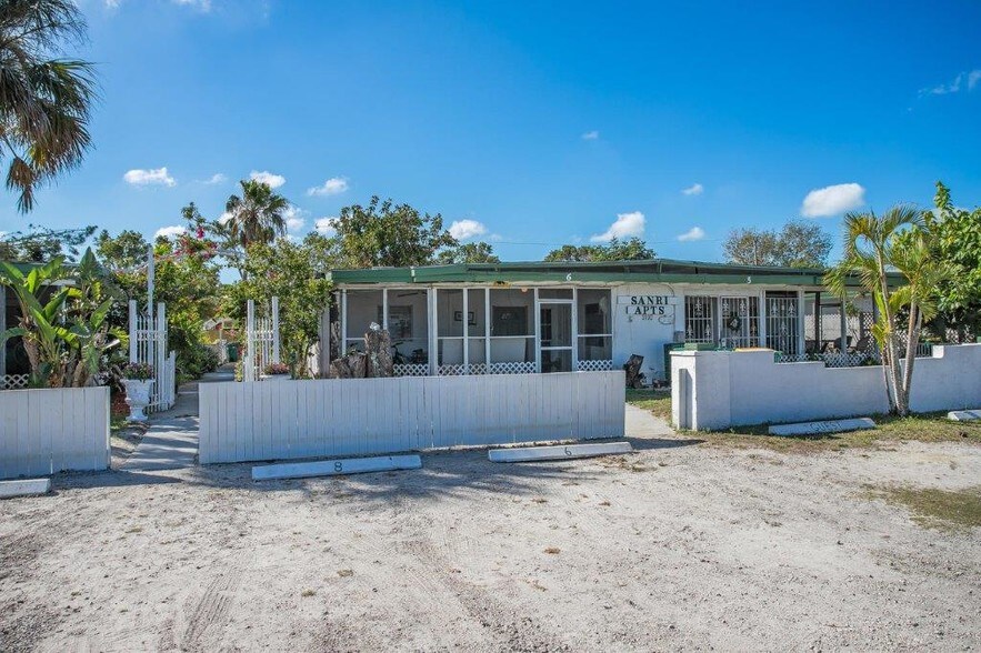 More Photos Of 3100 Areca Ave, Naples Apartments For Sale