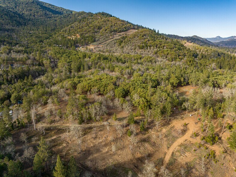 More Photos Of 0 Foothill blvd, Rogue River Land For Sale
