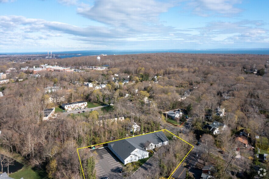 More Photos Of 170 N Country Rd, Port Jefferson Office For Lease