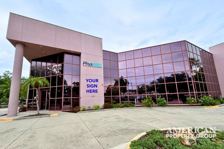 More Photos Of 401 Manatee Ave E, Bradenton Medical For Sale