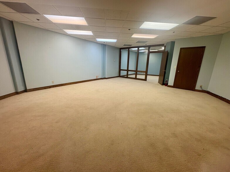 More Photos Of 100 W El Camino Real, Mountain View Office For Lease