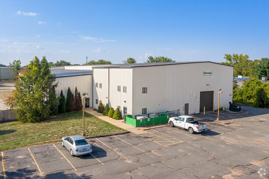 Primary Photo Of 30 Talbot Ln, South Windsor Manufacturing For Lease