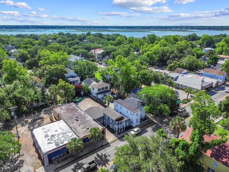 More Photos Of 609 Carteret St, Beaufort Storefront Retail Residential For Lease