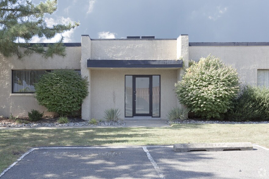 More Photos Of 1 Walnut St, Perth Amboy Warehouse For Lease