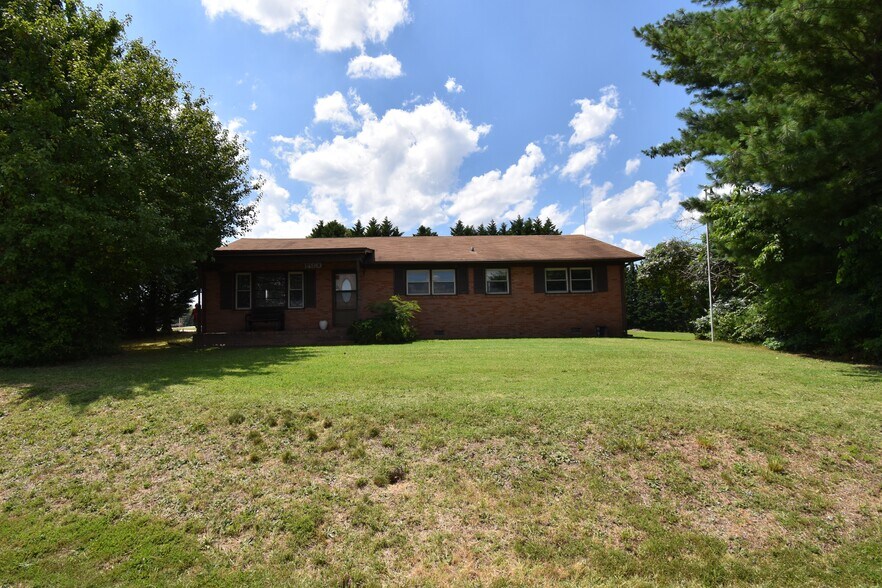 More Photos Of 1490 Union Cross Rd, Kernersville Land For Sale