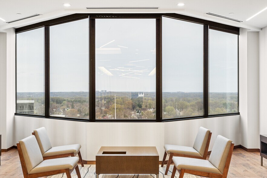 More Photos Of 7500 Old Georgetown Rd, Bethesda Office For Lease