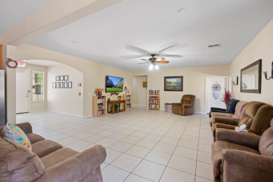 More Photos Of 18000 W Assisted Living Home LN, Surprise Assisted Living For Sale