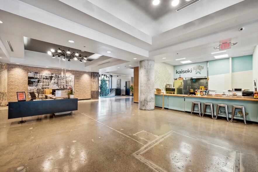 More Photos Of 990 Spring Garden St, Philadelphia Loft Creative Space For Lease