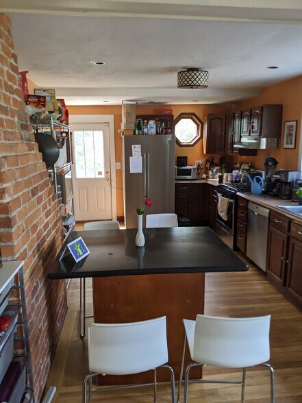 More Photos Of , Quincy Specialty For Sale