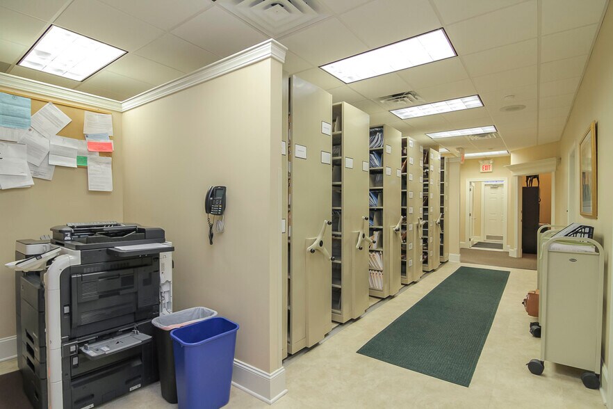 More Photos Of 3220 Office Pointe Pl, Louisville Office For Sale