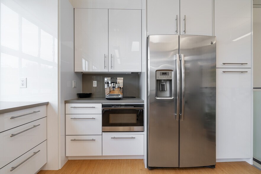 More Photos Of 15-17 Brush Pl, San Francisco Flex For Lease