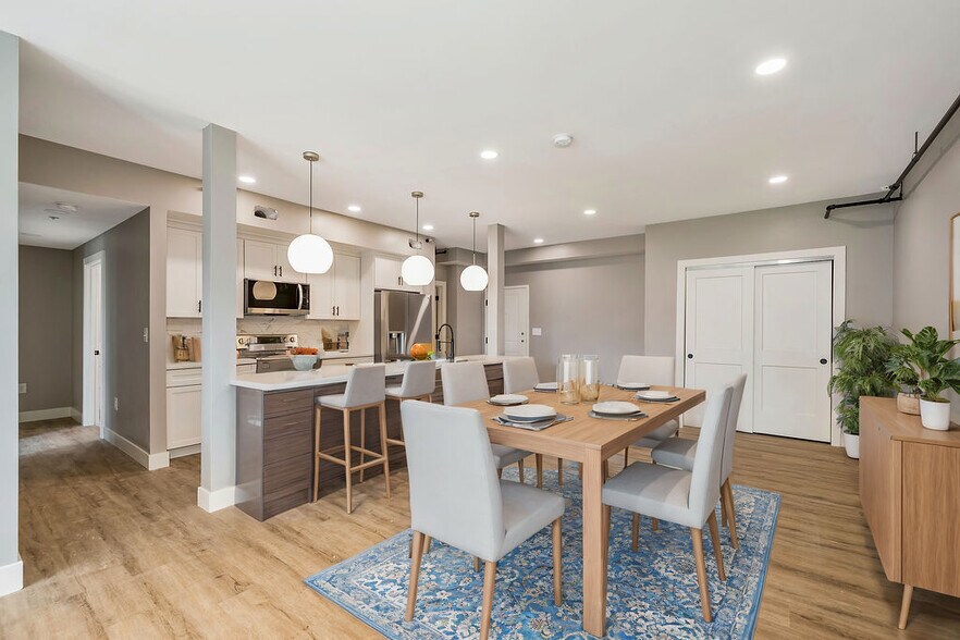 More Photos Of 6011 Madison Rd, Cincinnati Storefront Retail Residential For Sale