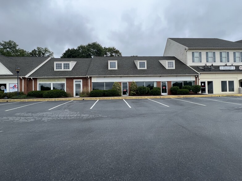 Primary Photo Of 903 Nissley Rd, Lancaster Storefront Retail Office For Lease