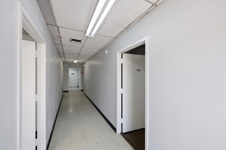 More Photos Of 4795 Mcwillie Dr, Jackson Office For Sale