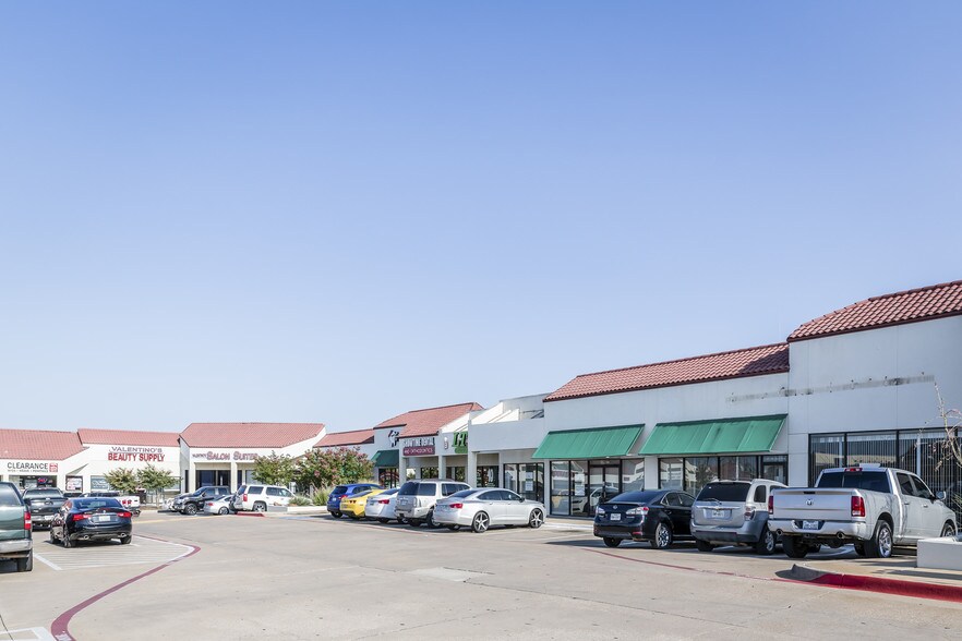 More Photos Of 3439 Altamesa Blvd, Fort Worth Unknown For Lease