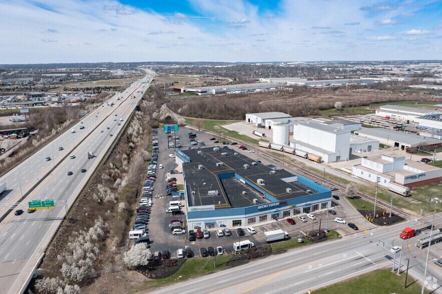 More Photos Of 11755 Mosteller Rd, Sharonville General Retail For Lease