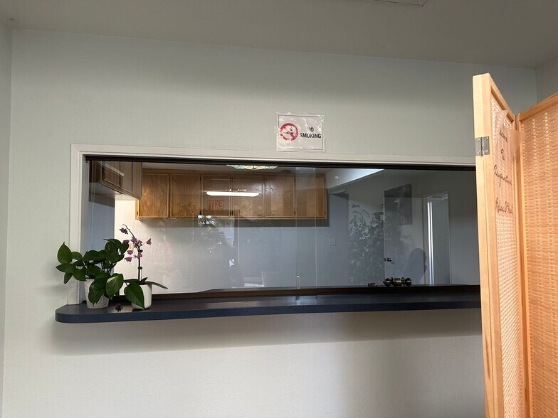 More Photos Of 970 Petit Ave, Ventura Medical For Sale