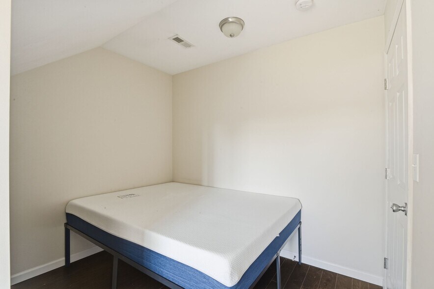 More Photos Of 5 S Main St, Cape May Court House Office Residential For Sale