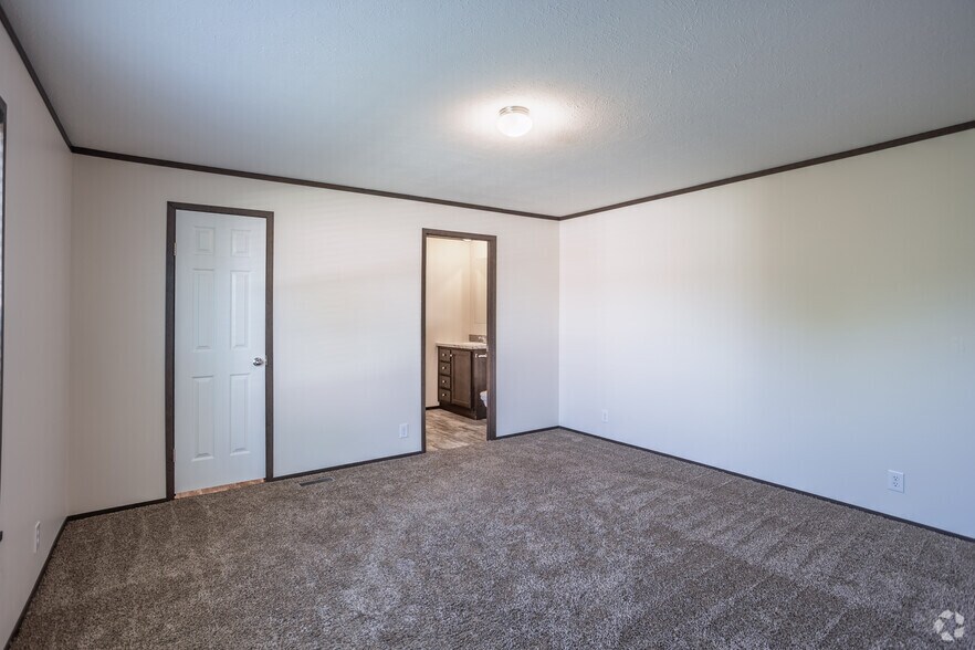 More Photos Of 2600 University Ave, Williston Manufactured Housing Mobile Home Park For Sale