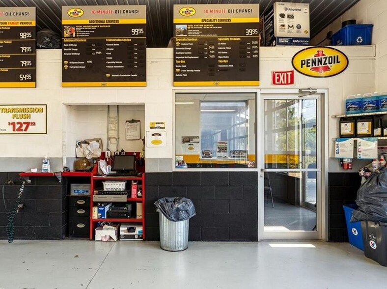 More Photos Of 158 Hwy 20 W, Fonthill Auto Repair For Sale