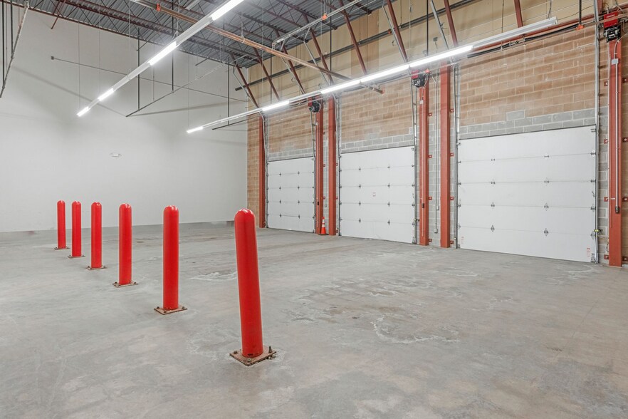 More Photos Of 2602 Shopko Dr, Madison Self Storage For Sale