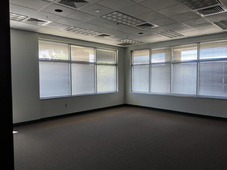More Photos Of 1175 Kelly Johnson Blvd, Colorado Springs Schools For Lease