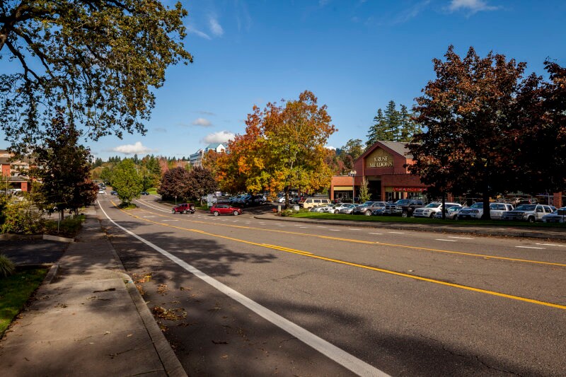 More Photos Of 15088 SW Bangy Rd, Lake Oswego Unknown For Lease