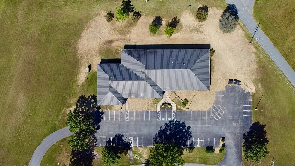 More Photos Of 505 Blue Ball Rd, Elkton Office For Lease