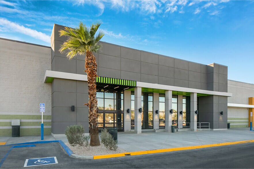 More Photos Of 78945 Highway 111, La Quinta Freestanding For Sale