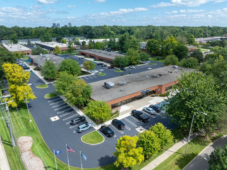 More Photos Of 21455 Melrose Ave, Southfield Unknown For Lease