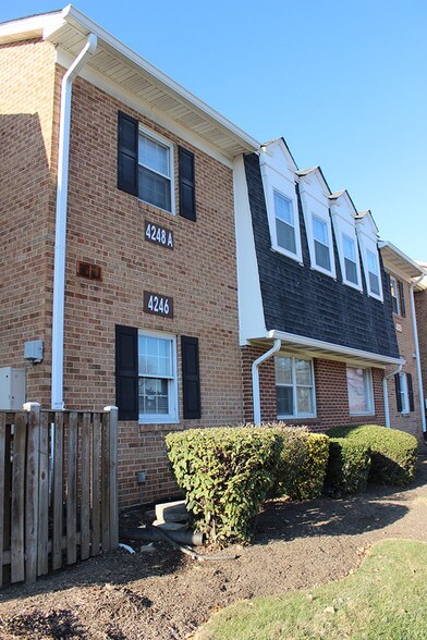 More Photos Of 4248-4250 Chain Bridge Rd, Fairfax Medical For Lease