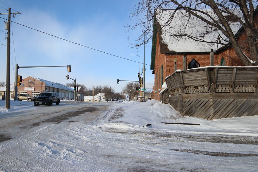 More Photos Of 401 E 5th St, Canton Restaurant For Sale
