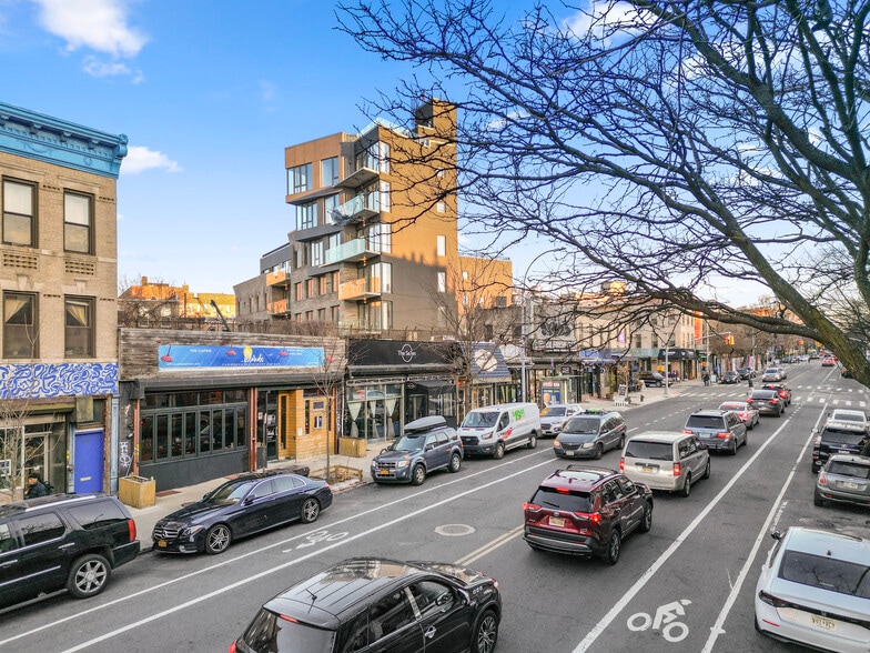 More Photos Of 671-689 Washington Ave, Brooklyn Storefront For Lease