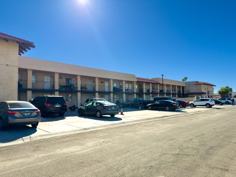 More Photos Of 434 River Glen Dr, Bullhead City Apartments For Sale