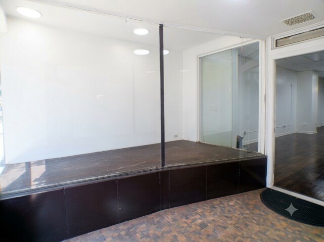 More Photos Of 3614 W Irving Park Rd, Chicago Storefront Retail Residential For Lease