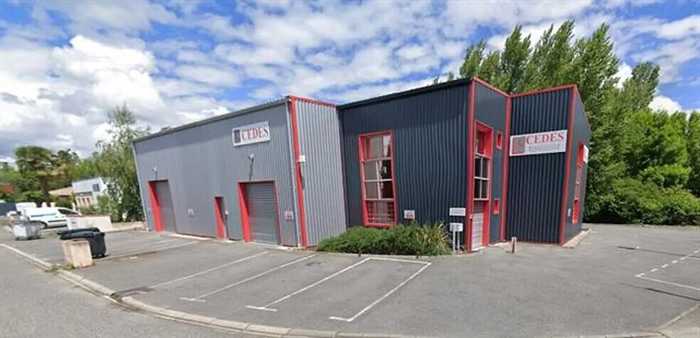 Primary Photo Of 2 Impasse De Ratalens, Saint-Jean Flex For Lease