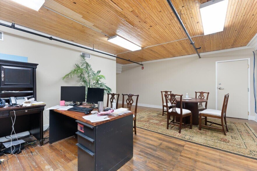 More Photos Of 625 Ryan St, Lake Charles Apartments For Sale