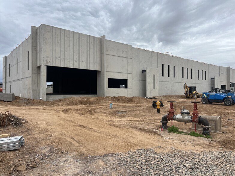 More Photos Of 1616 W Alameda Rd, Phoenix Warehouse For Sale