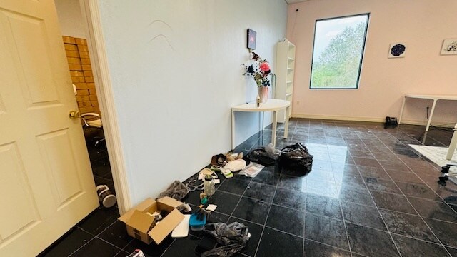 More Photos Of 6881 Kingspointe Pky, Orlando Flex For Sale