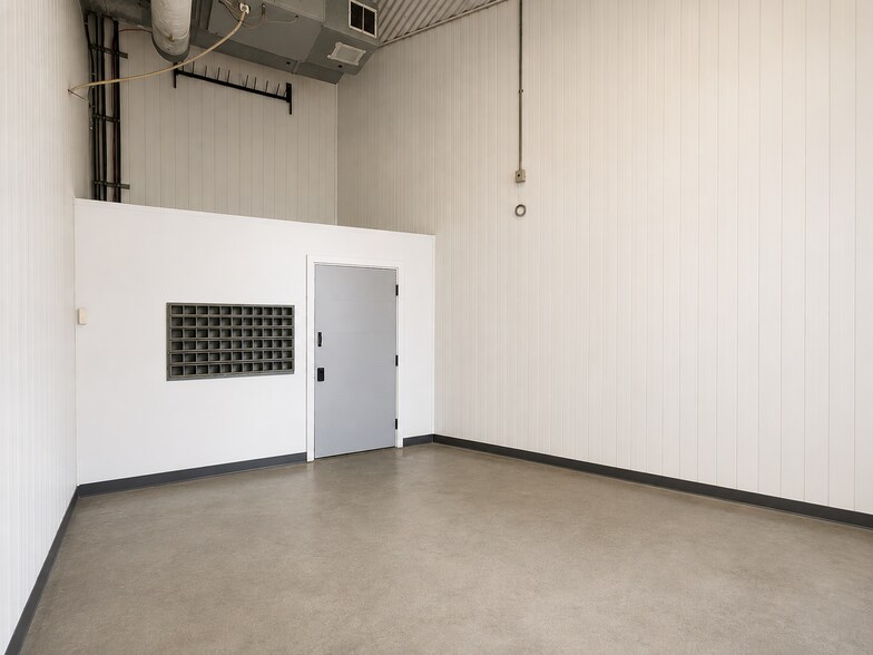 Primary Photo Of 9909 Manning Av, Fort McMurray Carwash For Lease