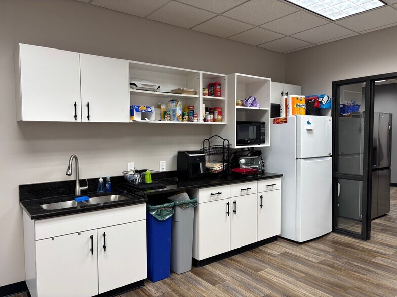 More Photos Of 9660 Legler Rd, Lenexa Office For Sale