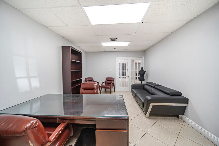 More Photos Of 3018 NW 79th Ave, Doral Warehouse For Lease