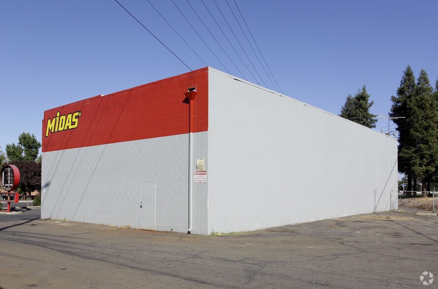 More Photos Of 2259 Sunrise Blvd, Rancho Cordova Auto Repair For Lease