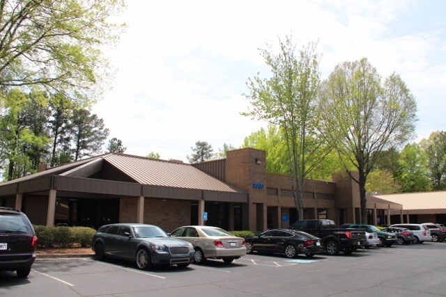 More Photos Of 3000 Business Park Dr, Norcross Light Manufacturing For Lease
