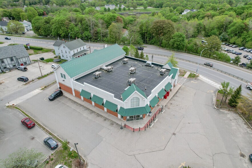 More Photos Of 403 Water St, Augusta Drugstore For Lease