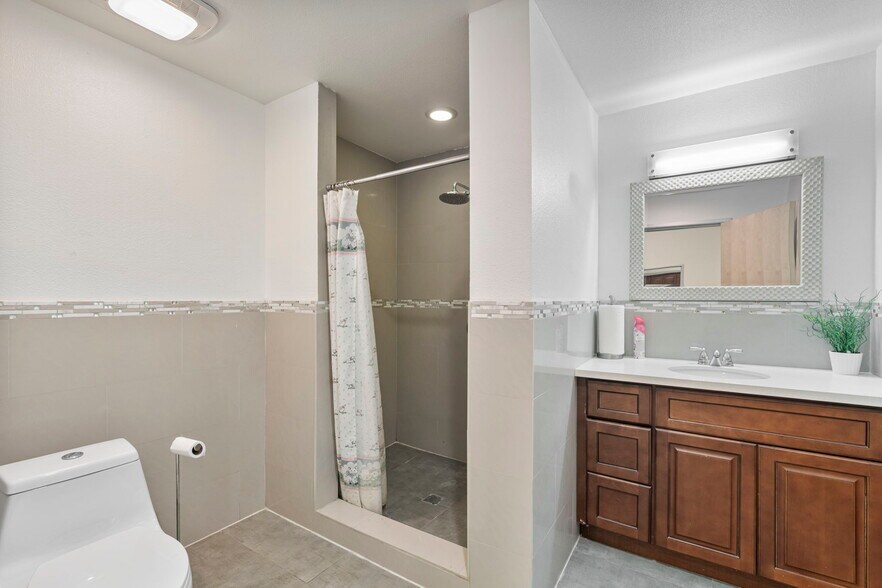 More Photos Of 3106 E Garvey Ave, West Covina Service For Sale