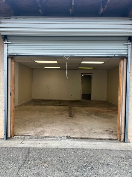 More Photos Of 1182-1200 Market St, Yuba City Warehouse For Lease