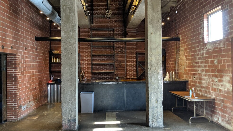 More Photos Of 1321 Burlington St, North Kansas City Coworking Space