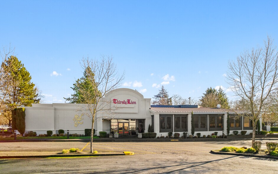 More Photos Of 10205 SW Washington Square Rd, Portland Restaurant For Sale