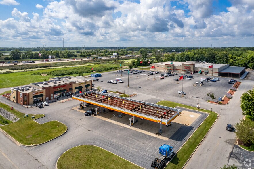 More Photos Of 1921-1931 25th, Gary Unknown For Lease